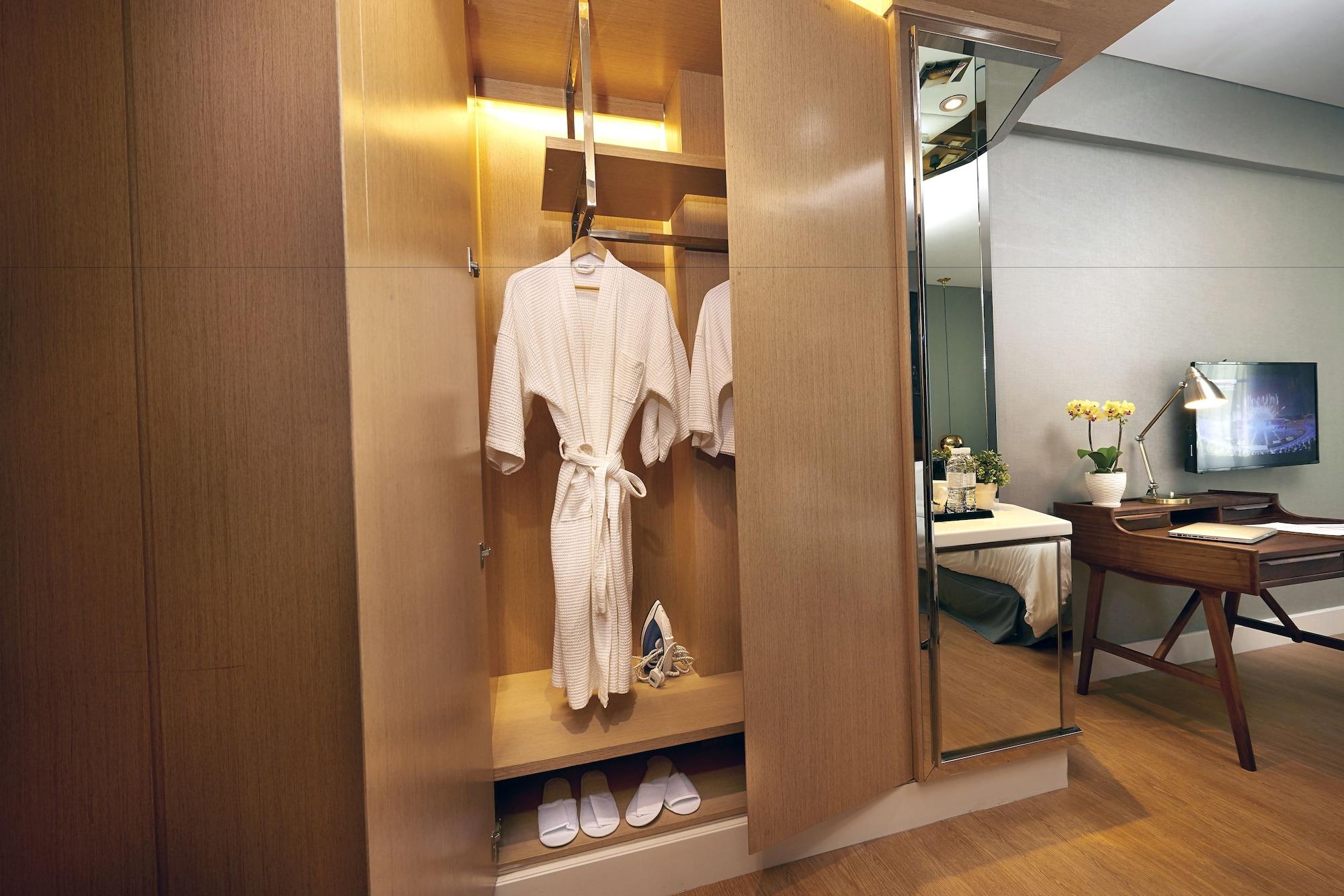 คิงวูด บูทิก โฮเต็ล Hotel มีรี ภายนอก รูปภาพ