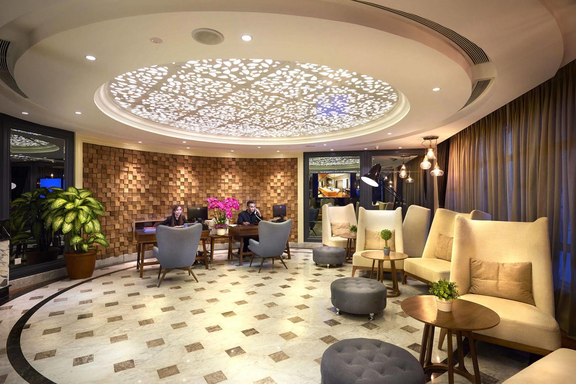 คิงวูด บูทิก โฮเต็ล Hotel มีรี ภายนอก รูปภาพ